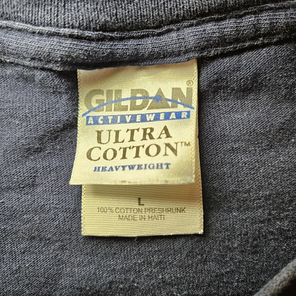 Used - Men's Large Gildan Dark Blue T-Shirt with Funny Text - Picture 5 of 5